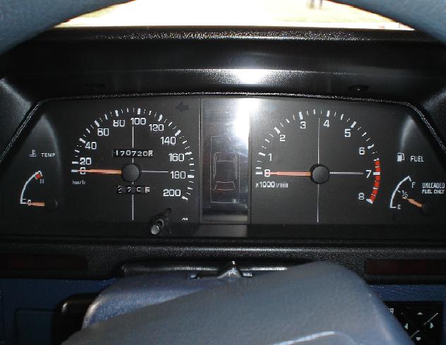 Leone Instrumental Panel.jpg