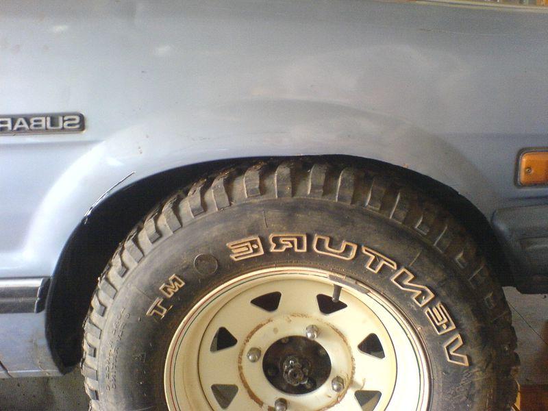 83sedan_fendertrimming4.jpg