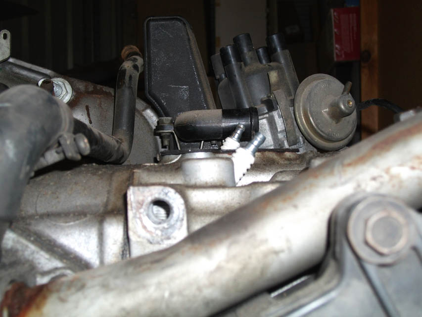 Cross threaded sparkplug small.jpg